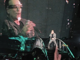 Bono, 2010-08-21 22:14:52